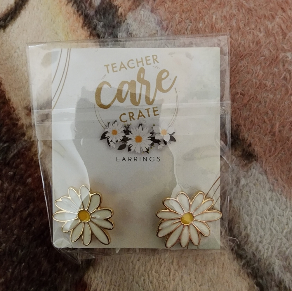 Teacher Care Crate flower earrings